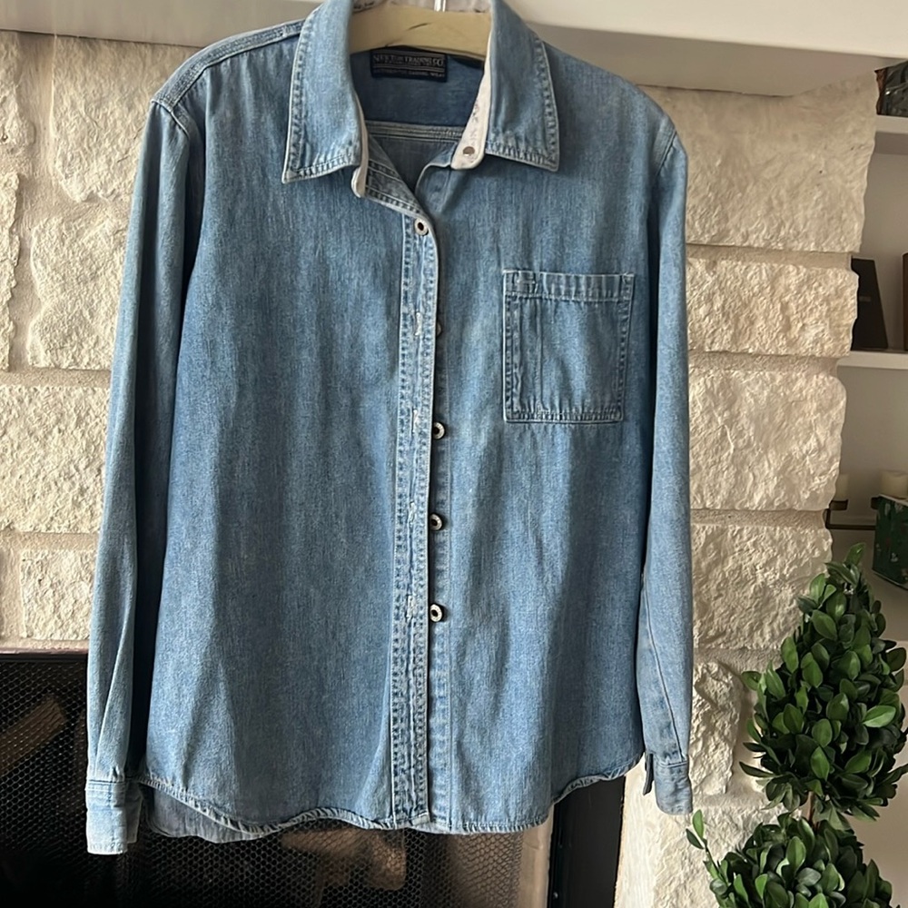Long sleeve denim button up shirt size L